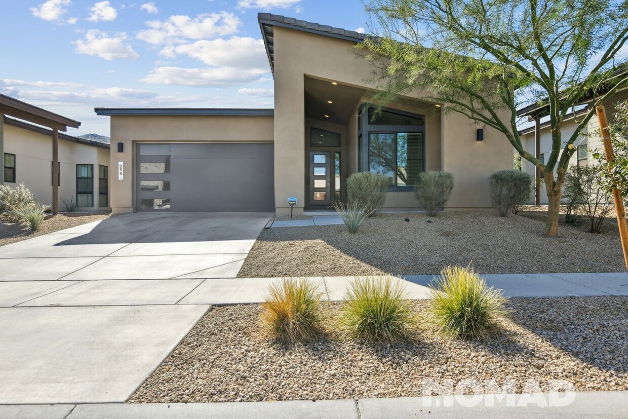 Primary Photo - Charming 3 Bed Home in Phoenix
