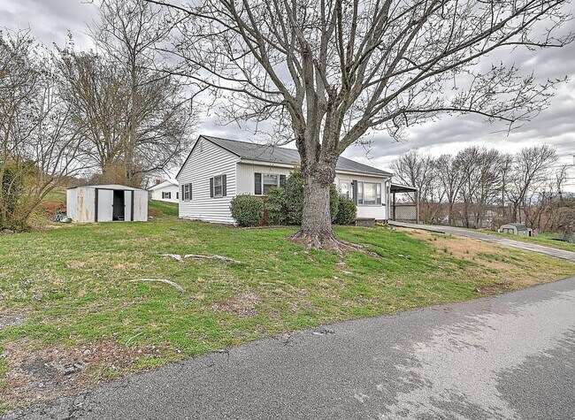 Building Photo - 107 Burkey Lane - Greeneville
