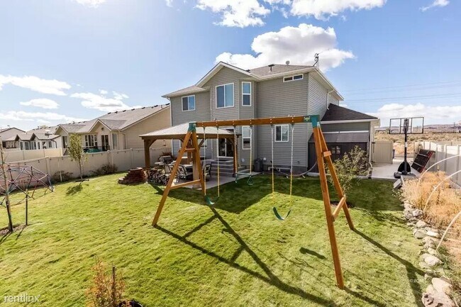 Building Photo - 3 br, 2 bath House - 3724 Wright Way