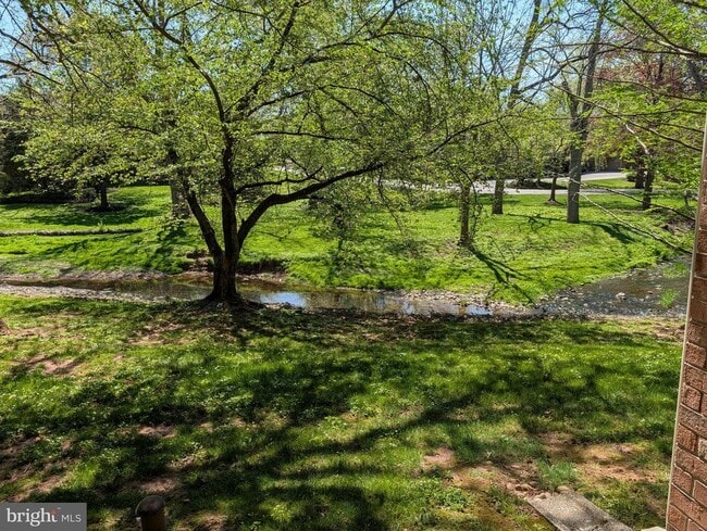 Building Photo - 214 Stonybrook Dr