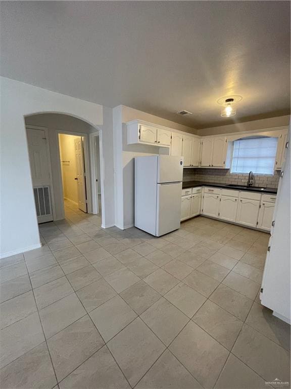 Building Photo - 9 Pine St