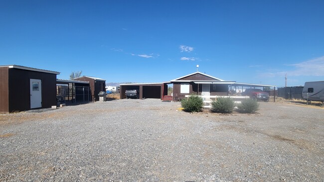 Foto del edificio - 5110 Sunland Ave
