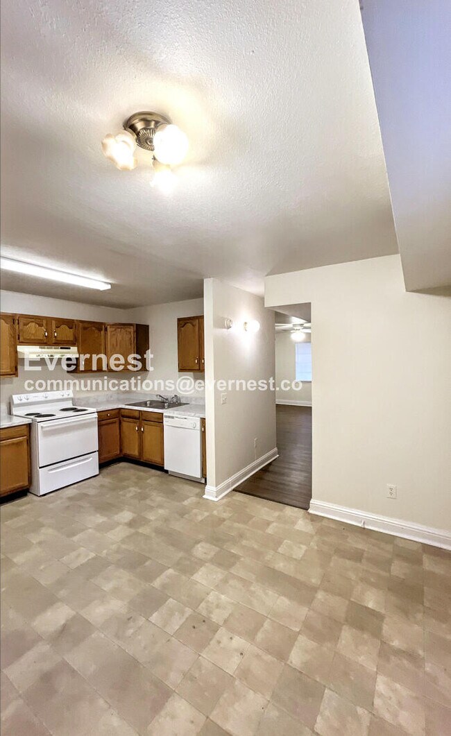 Foto del edificio - 1313 E 31st St