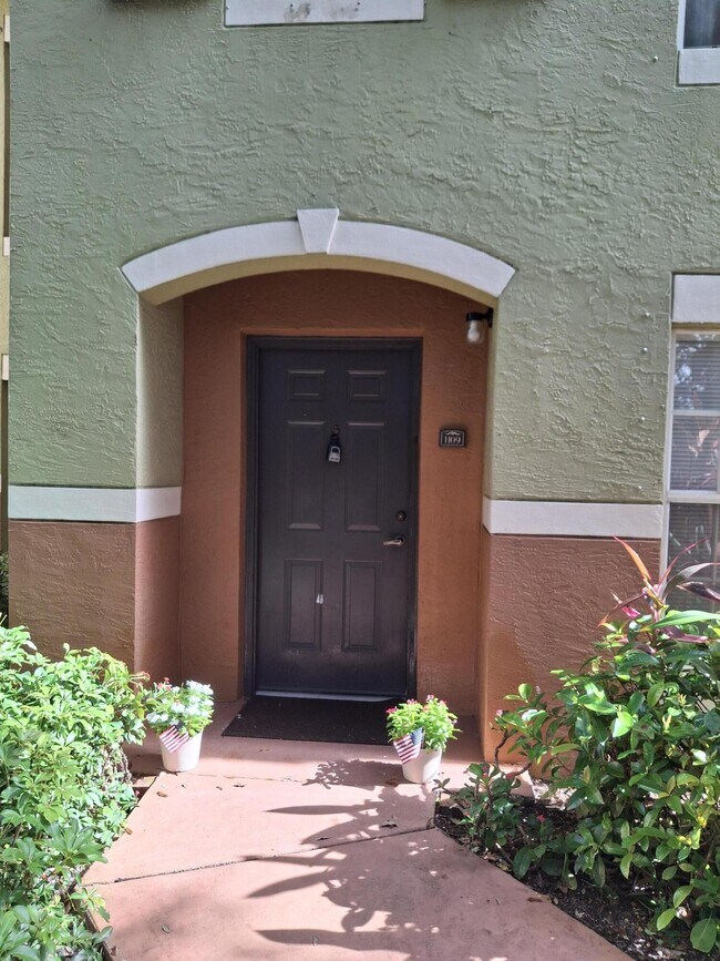 Foto del edificio - 10324 Fox Trail Rd S