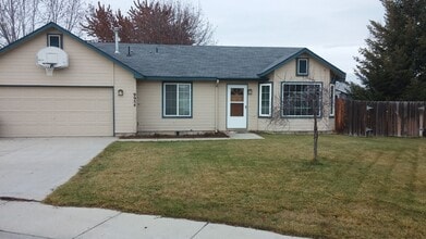 Building Photo - 9954 W Lupine St