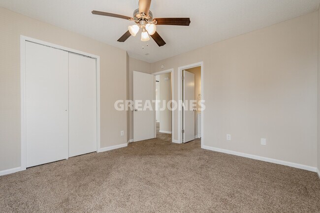 Building Photo - Charming 3 Bedroom in Columbia!