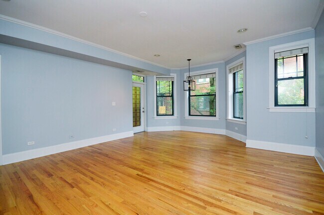 Building Photo - 1144 W Pratt Blvd