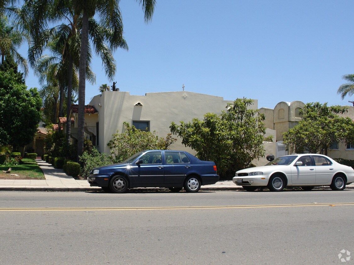 Foto principal - 3317-3331 30th St