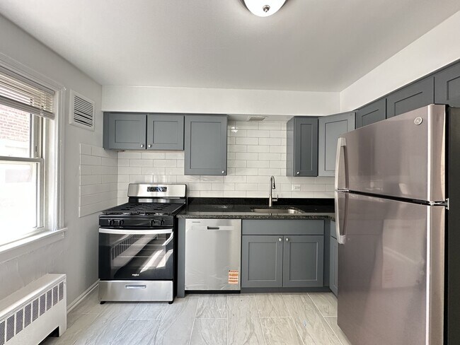 Foto del edificio - 6727 N California Ave