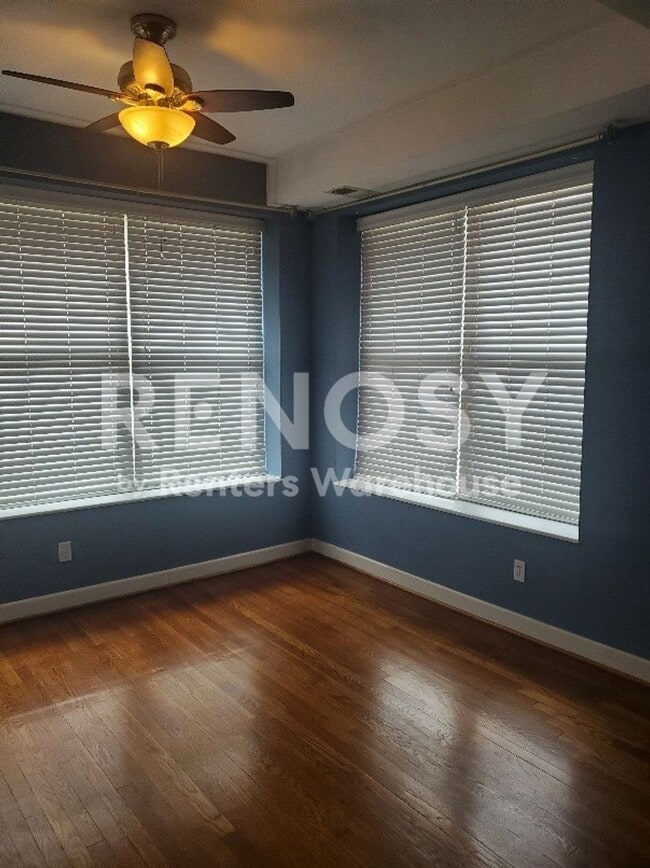 Foto del edificio - 5625 Pershing Ave
