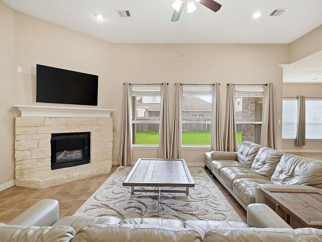 Foto del edificio - 24914 Ginger Ranch Dr