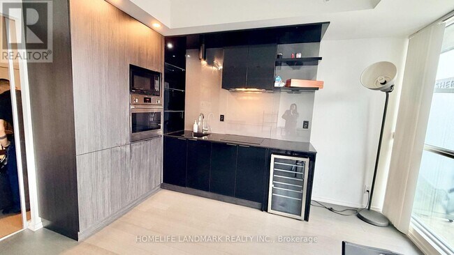 Photo du bâtiment - 70 Temperance St