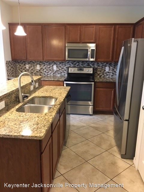 Building Photo - 3 br, 2.5 bath House - 7040 Coldwater Drive