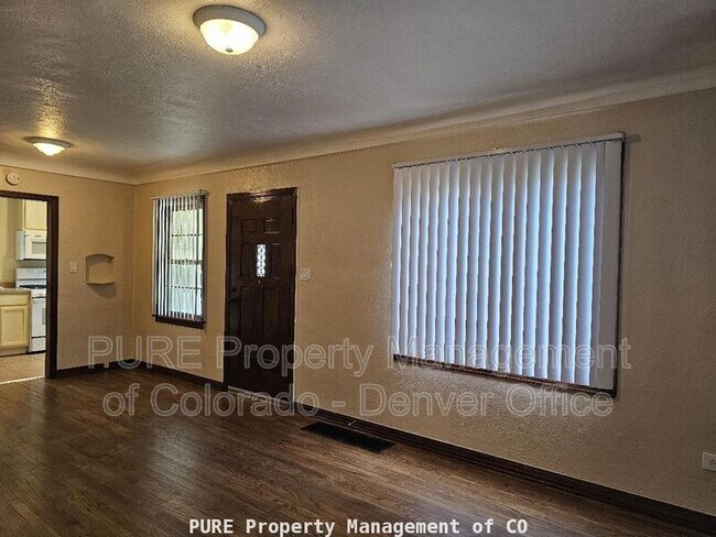 Building Photo - 4001 S Pennsylvania St