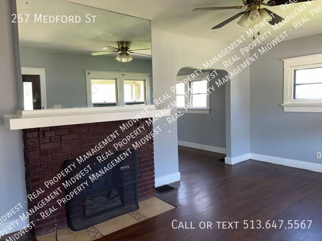 Building Photo - 257 Medford St
