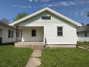 Building Photo - 2125 N Purdum St