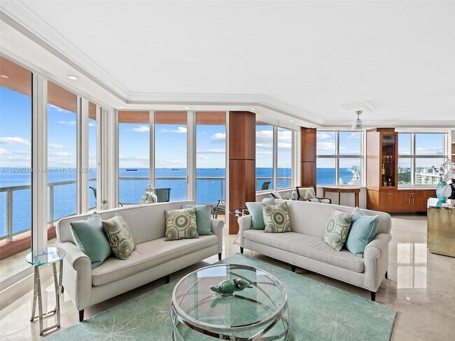 Foto del edificio - 2110 N Ocean Blvd