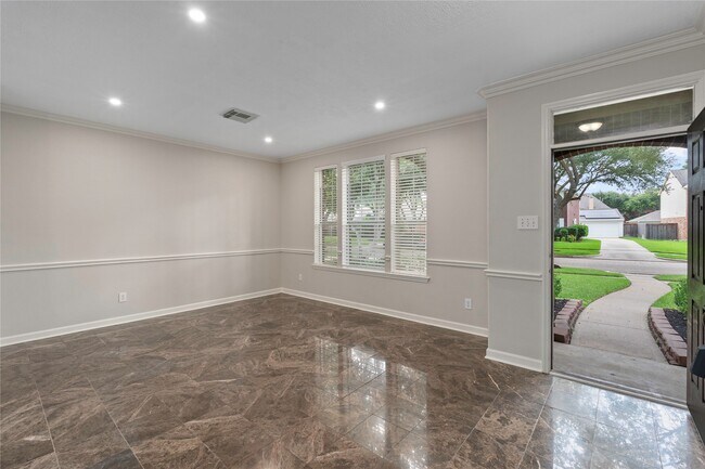 Foto del edificio - 5214 Plantation Colony Dr