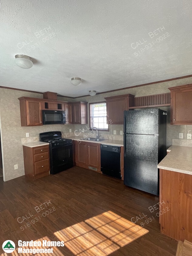 24 Matthew Dr, Castleton On Hudson, NY 12033 House Rental in