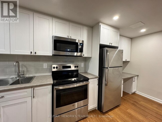 Building Photo - 100 Rockwood Ave