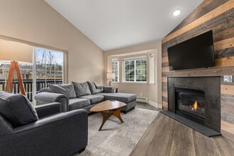 Building Photo - 3377 Sunburst Ct