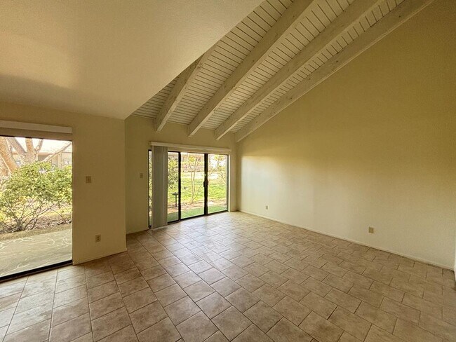 Foto del edificio - 1905 West Ln