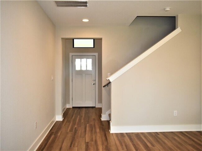 Building Photo - 12409 Maypole Bend