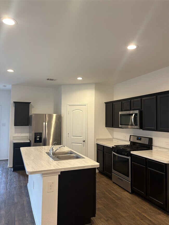 Building Photo - 21318 Black Leaf Dr