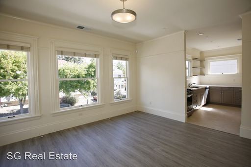 Building Photo - 2509 Regent St