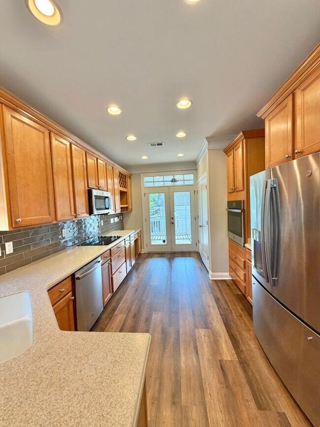 Foto del edificio - Comfort & Convenience: 3BR End-Unit Townhome in Pooler