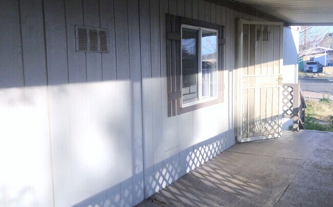 Foto del edificio - Great New Kingman 2+2 Split Floor plan!