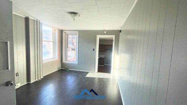 Foto del edificio - 101 N George St