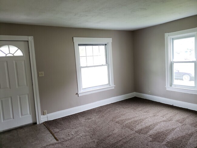 Foto del edificio - For Sale Land Contract - Affordable Homeow...