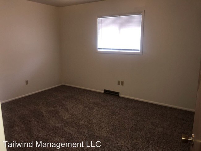 Building Photo - 1706 Virginia Ln