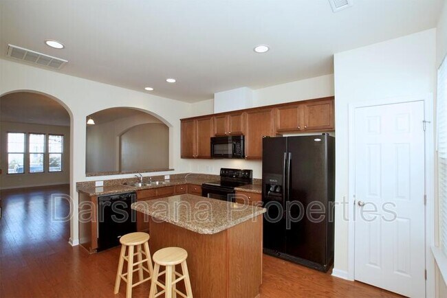 Building Photo - 3104 Berkeley Springs Pl