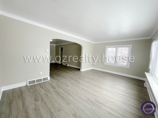 Foto del edificio - 5344 Claxton St