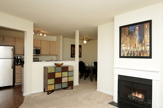 Interior Photo - Stonegate at Iron Ridge