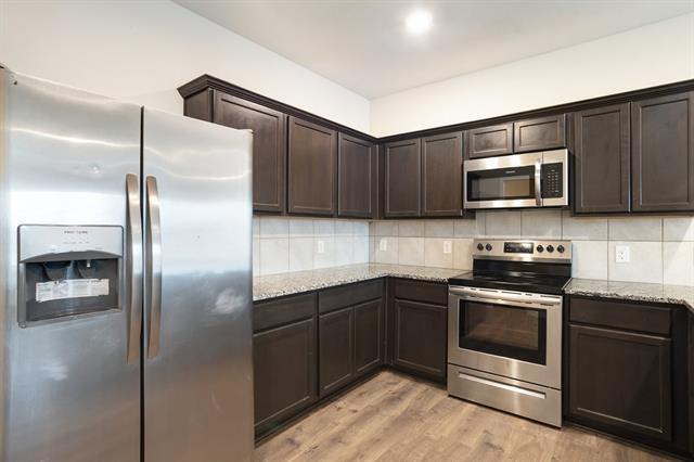 Building Photo - 2328 Stefani St