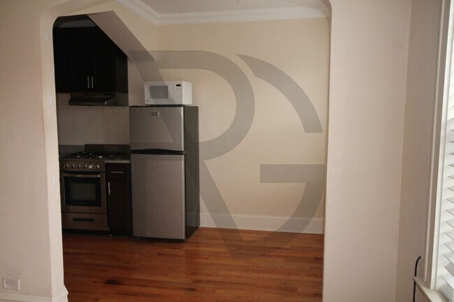 Foto del edificio - 4737 N Hermitage Ave