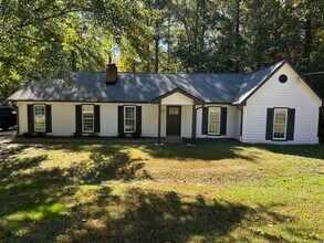 Building Photo - 1520 Cherry Hill Rd SW