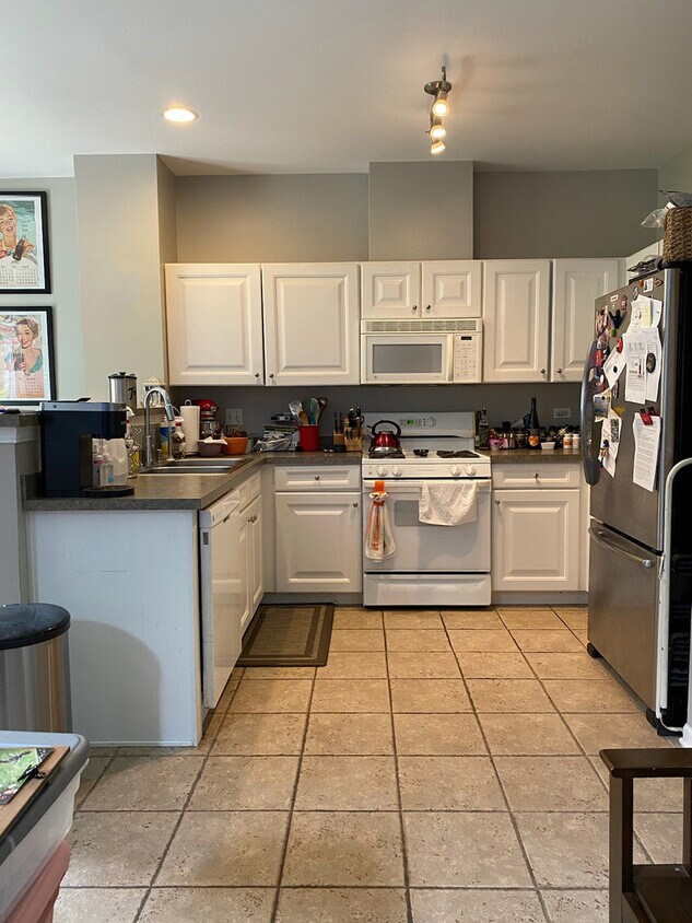 Foto principal - 5472 Wildspring Dr
