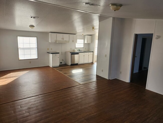 Foto del edificio - 9611 SW 82nd Ave