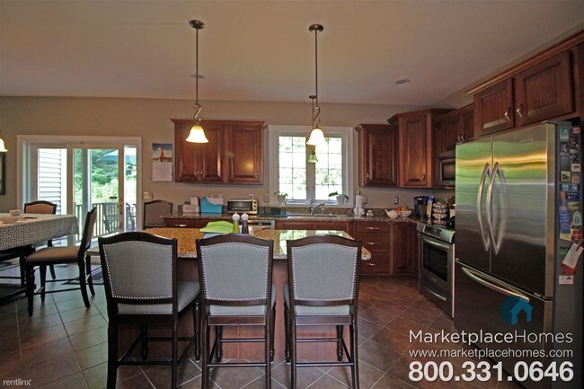 Building Photo - 4 br, 2.5 bath House - 457 NW Corner Rd