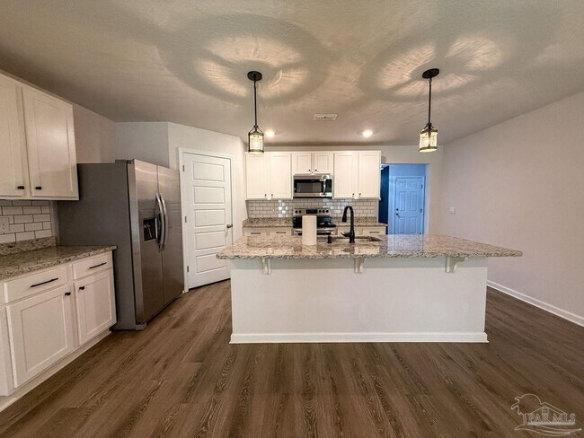Building Photo - 6352 Burrow Ln