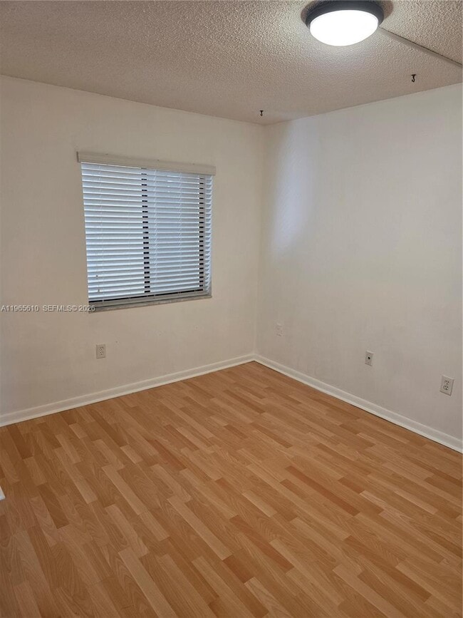 Foto del edificio - 8065 SW 107th Ave