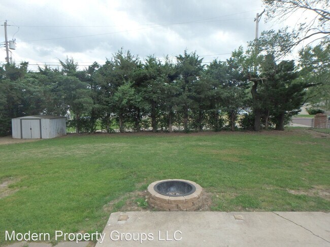 Building Photo - 3 br, 2 bath House - 2414 White Gate Dr.