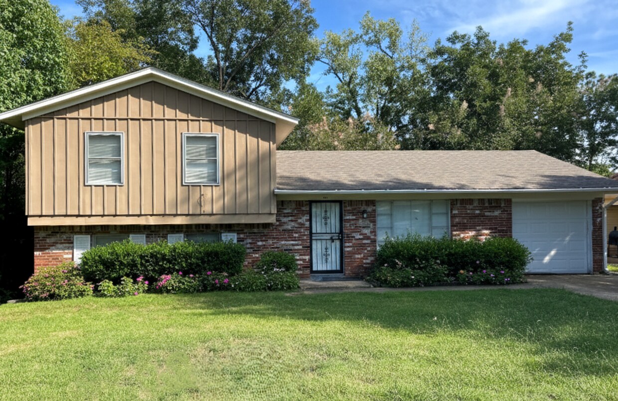 Photo - 3590 Merritt St