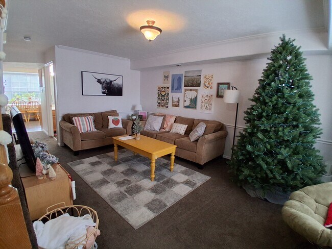 Foto del edificio - 588 N 500 E