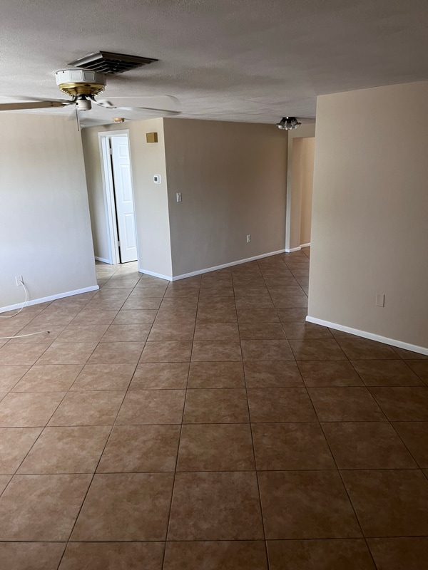 Building Photo - 7434 Ashwood Dr