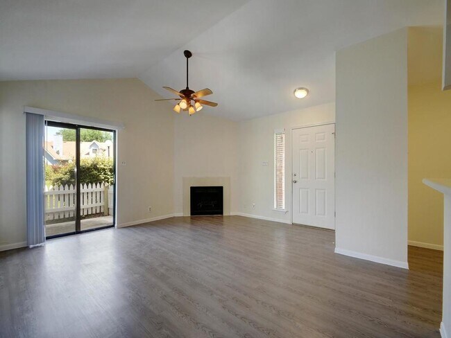 Foto del edificio - 1601 Faro Dr